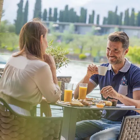 Val Di Sogno - Adults Only
